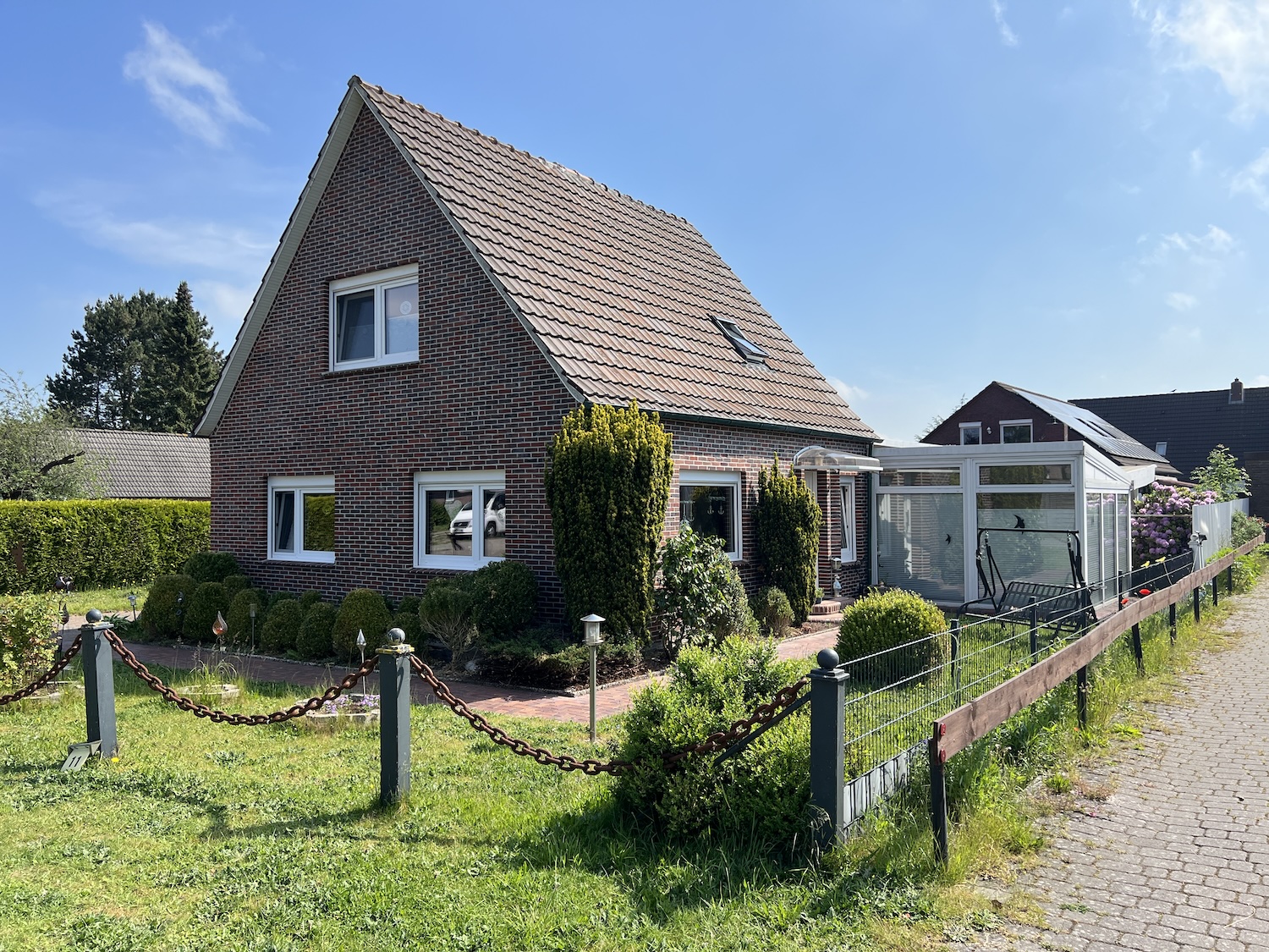PROVISIONSFREI in Großheide: Gepflegtes Friesenhaus in Ostfriesland mit umfangreicher Ausstattung Immobilie kaufen an der Nordseeküste